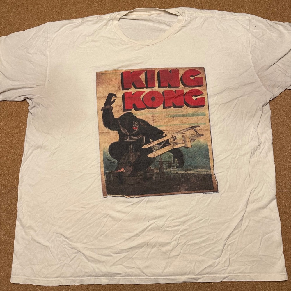King Kong Graphic T-Shirt Mens 2XL White Vintage Movie Poster Distressed Tee